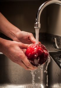 Washing vegetables